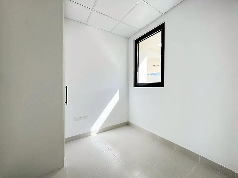 Brand New-Fully Furnished Elegant 1Br In Jvc Apartment Dubai