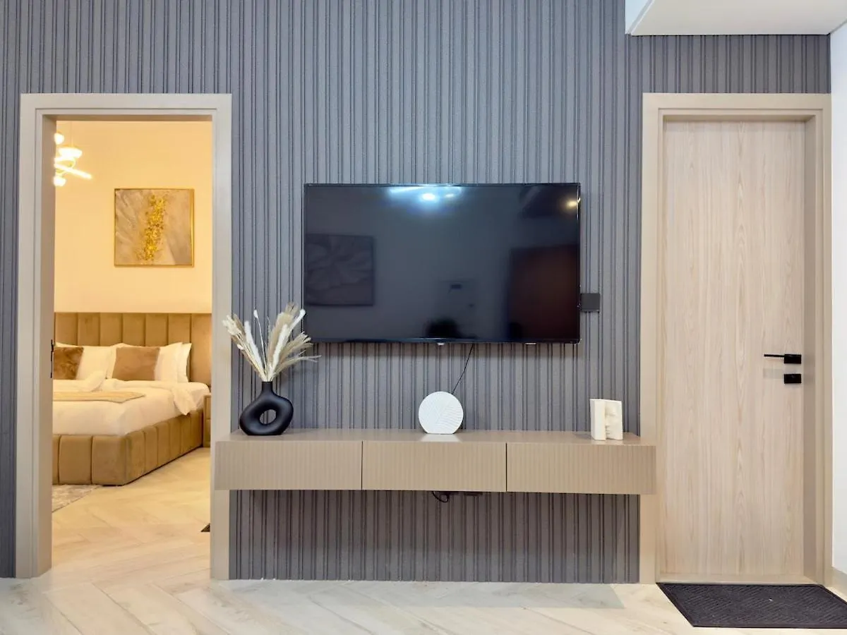 Brand New-Fully Furnished Elegant 1Br In Jvc Apartment Dubai