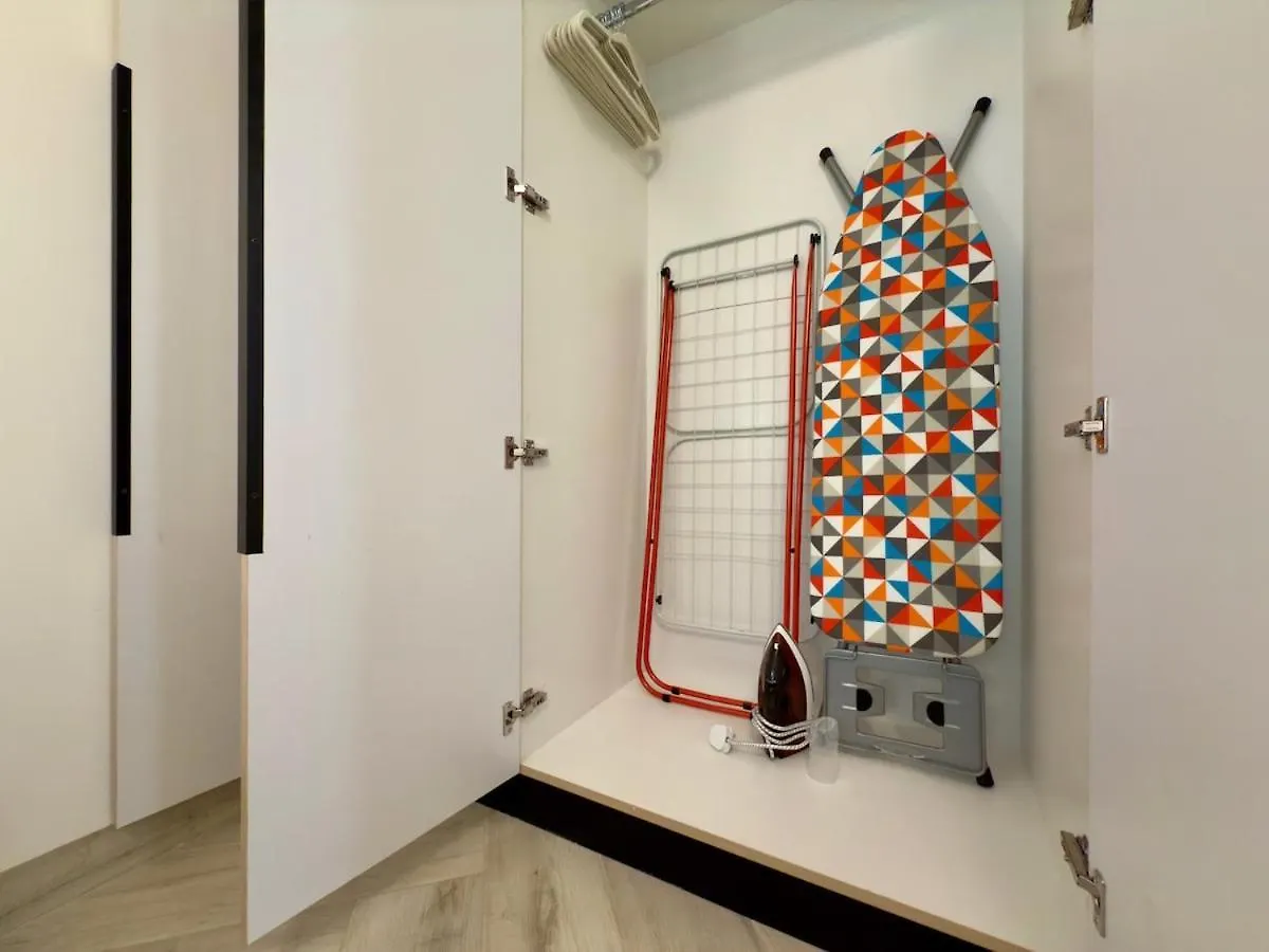 Brand New-Fully Furnished Elegant 1Br In Jvc Apartment Dubai